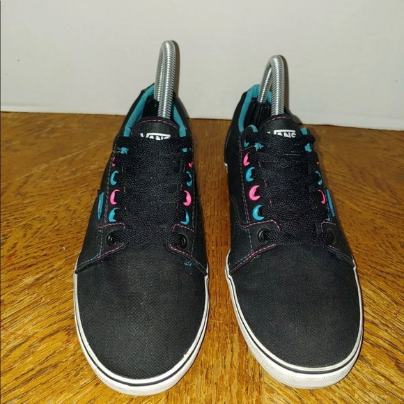 vans woman size 7.5 Black with pink&blue stitching - Picture 6 of 10